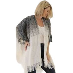 NWT Style 5 Gray Shawl Onesize